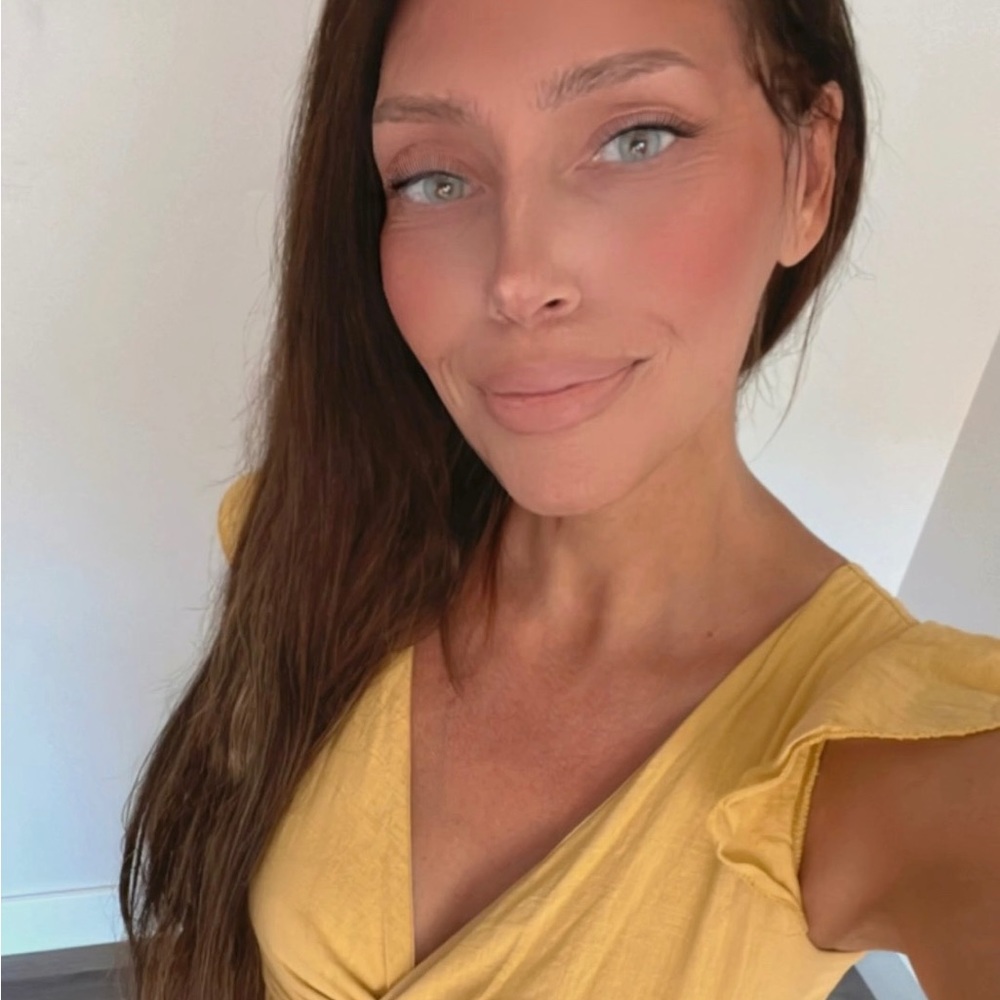 Meet your Posher, Niki